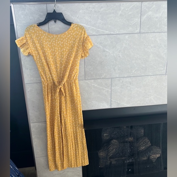 Spring is here 4 Size 8 girlDresses $30.00 FREE shipping  until Monday 1 NWT 😍 - Picture 4 of 4